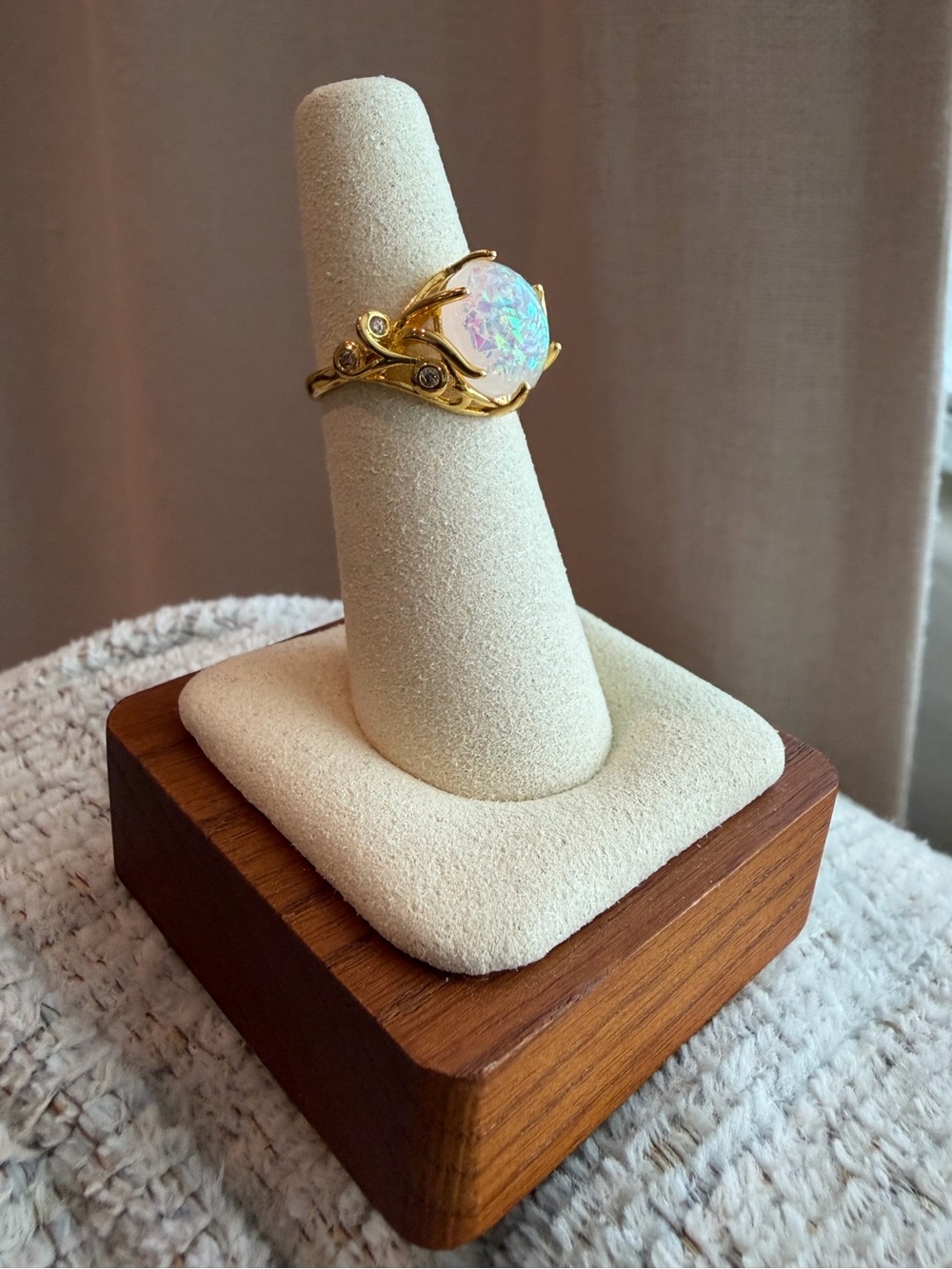 Faux Opal Fairycore Ring 🧚